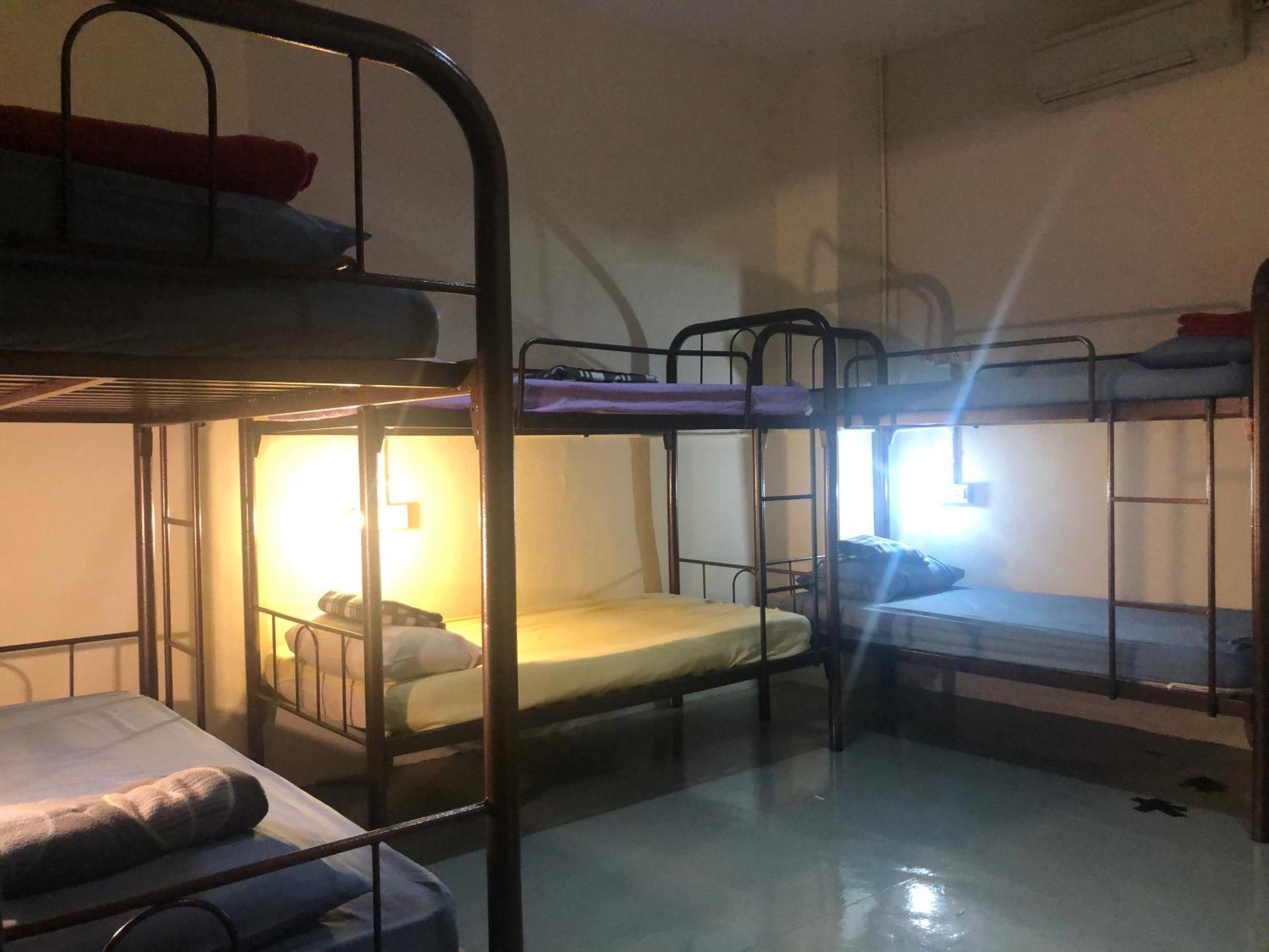 Apple Backpackers Hotel George Town Room photo