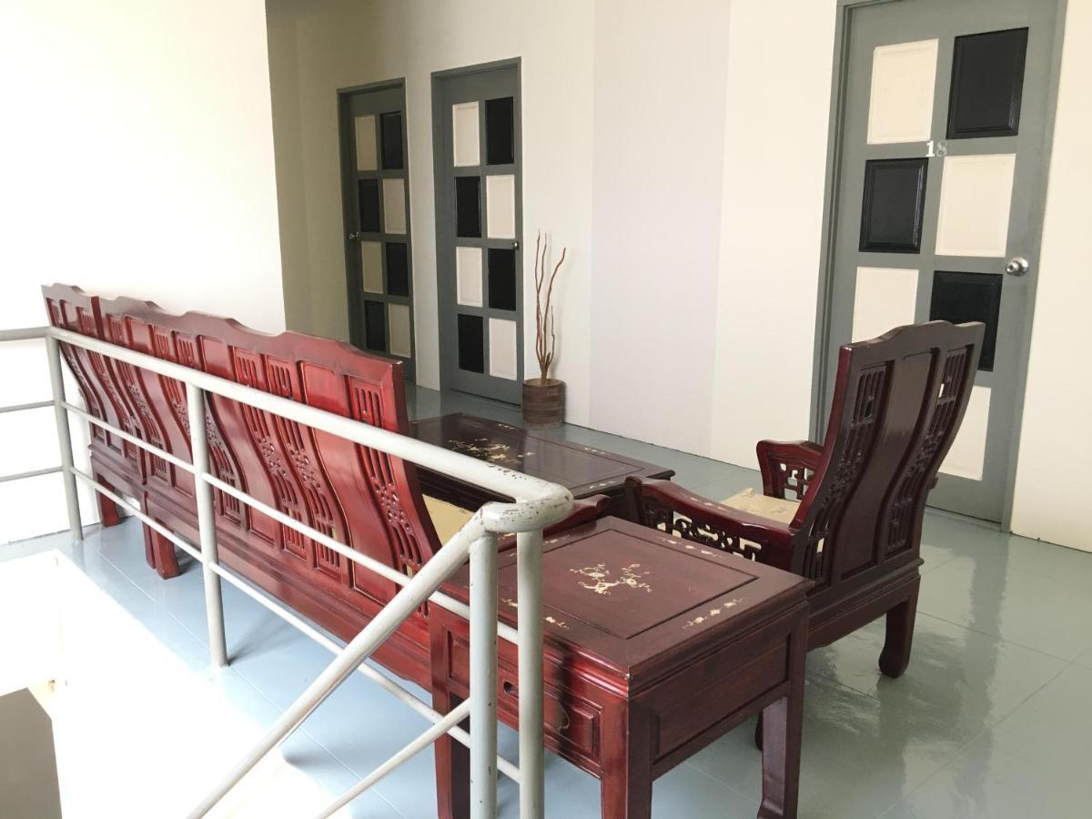 Apple Backpackers Hotel George Town Exterior photo