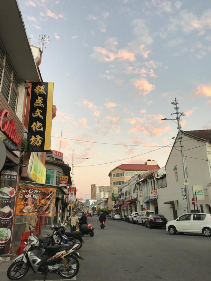 Apple Backpackers Hotel George Town Exterior photo